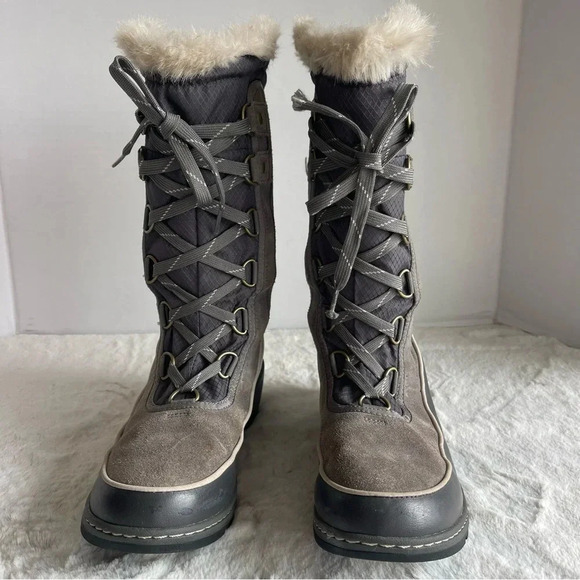 Sorel Tivoli III High Winter Boot - Women's, Quarry, Cloud Size7 - Picture 4 of 13